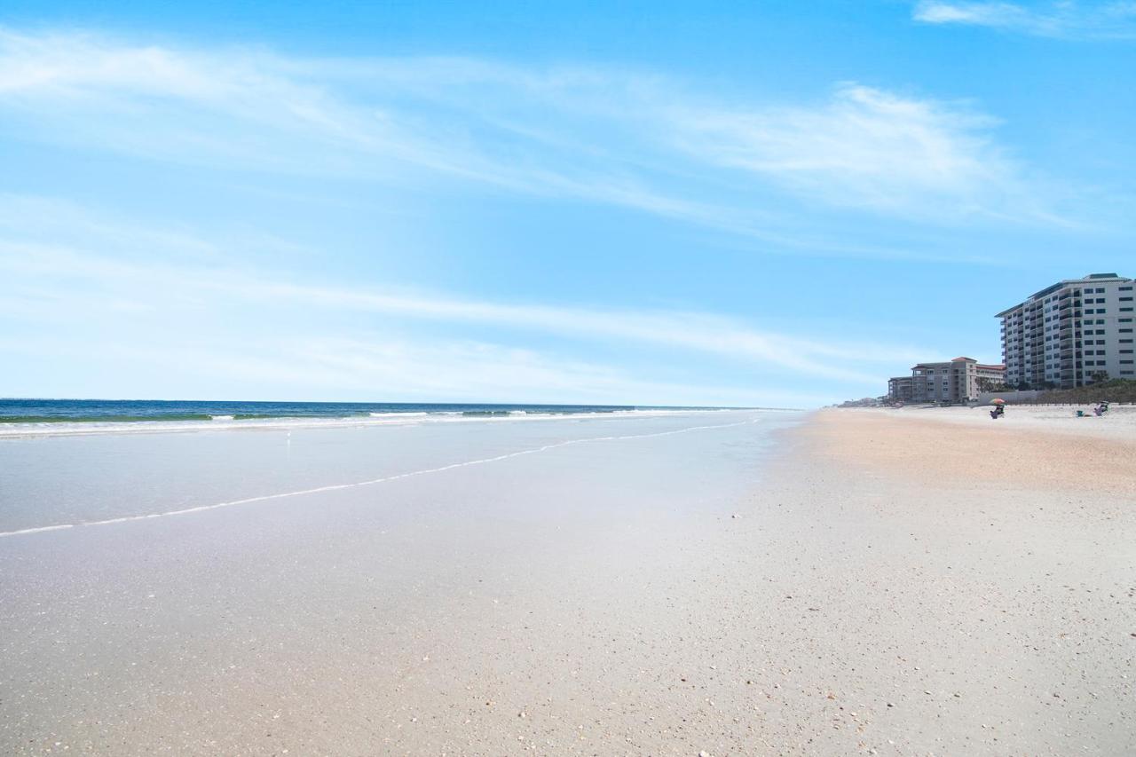 Oceanwalk Condos Bethune Beach Exterior photo