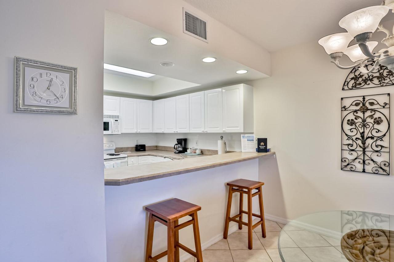 Oceanwalk Condos Bethune Beach Exterior photo