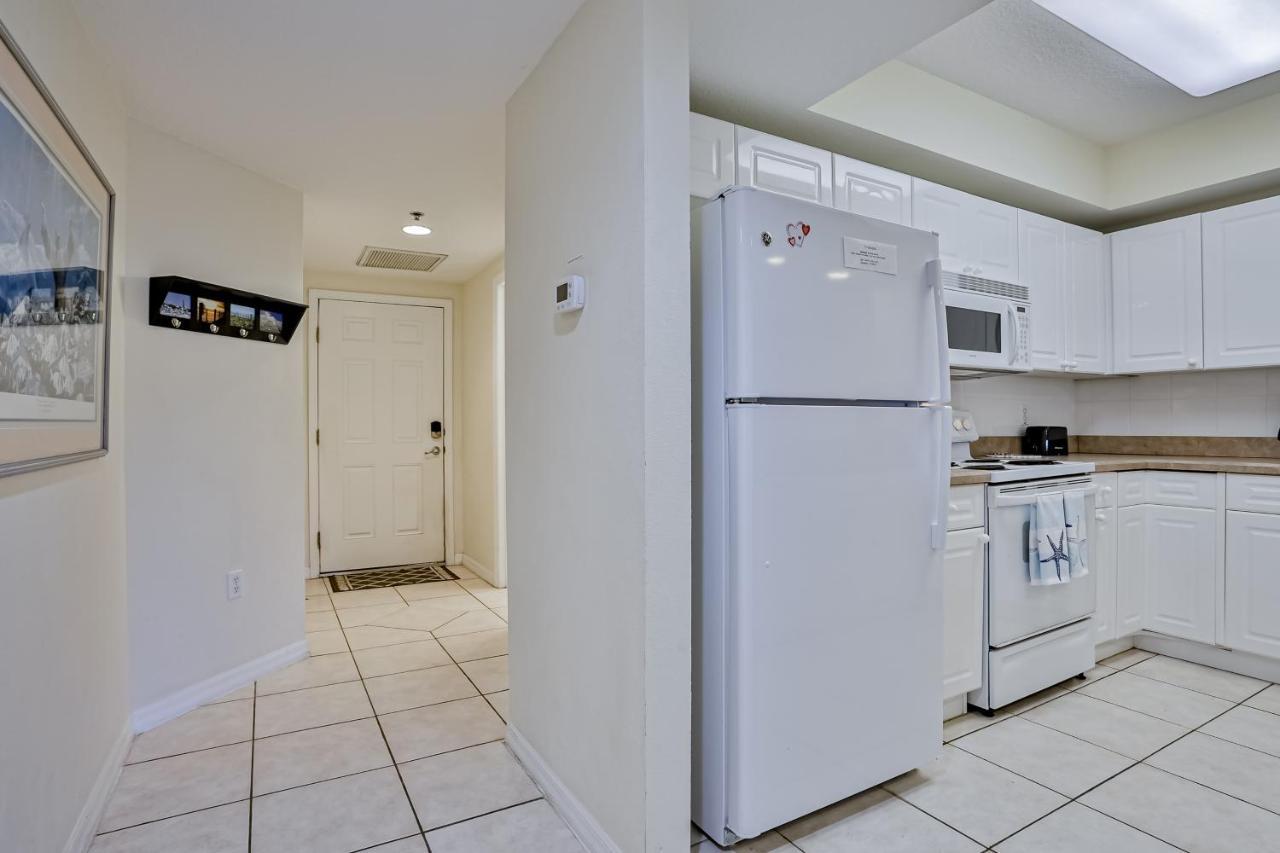 Oceanwalk Condos Bethune Beach Exterior photo